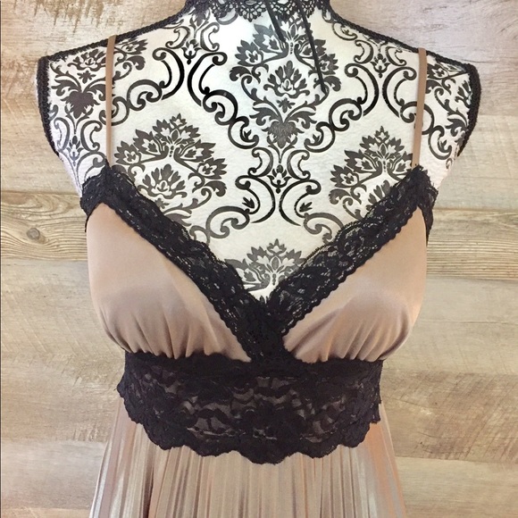 XOXO Bronze Pleated Lace Trim Dress - Picture 2 of 4